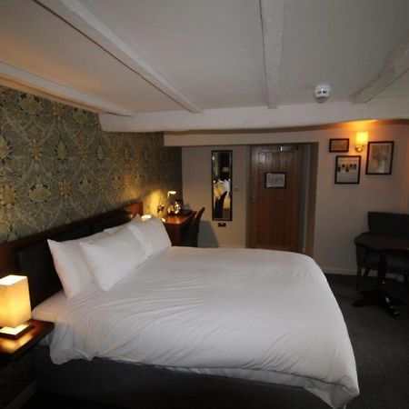 Rooms @ The Dolau Inn نيو كي المظهر الخارجي الصورة