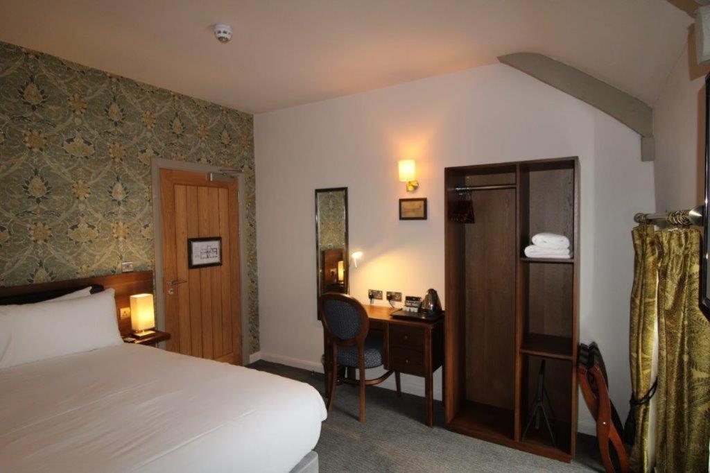 Rooms @ The Dolau Inn نيو كي المظهر الخارجي الصورة
