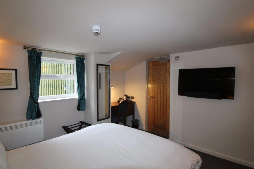 Rooms @ The Dolau Inn نيو كي المظهر الخارجي الصورة