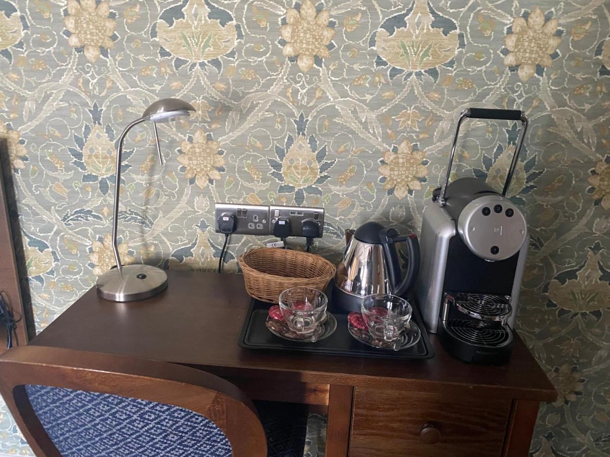 Rooms @ The Dolau Inn نيو كي المظهر الخارجي الصورة